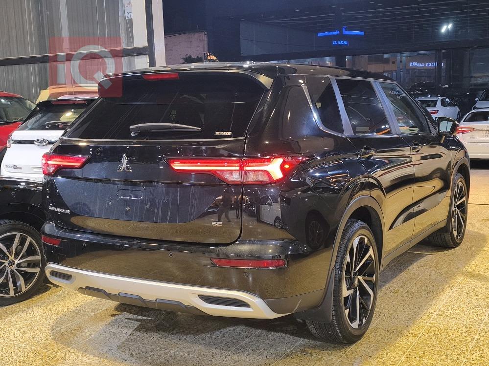 ميتسوبيشي اوتلاندر